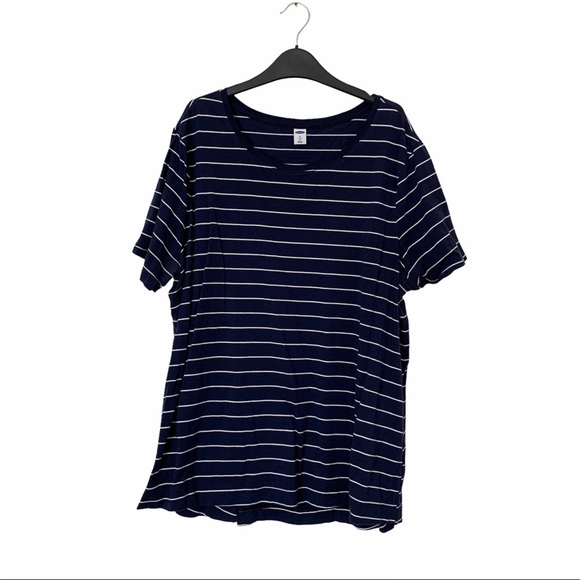 ✨3/$15✨ Old Navy Blue Striped Tee - Picture 1 of 3